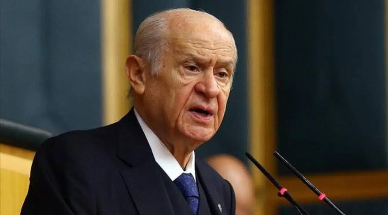 Beşiktaş üyeliğinden istifa eden Devlet Bahçeli yeni takımını açıkladı: Ben artık Karagümrüklüyüm'