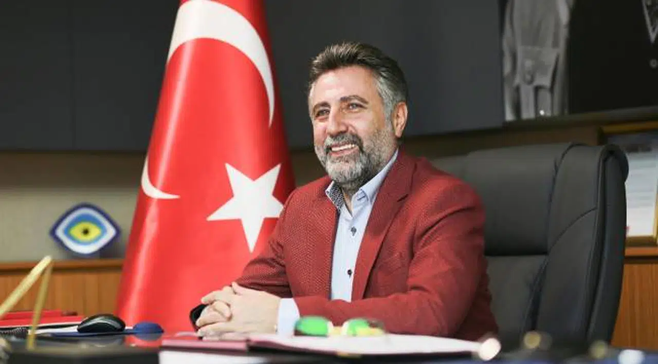 Bayraklı Belediye Başkanı Sandal'dan Ak Partili Vekil Kaya'ya cevap;  "Bayraklı halkı size en güzel cevabı yine sandıkta verecek"