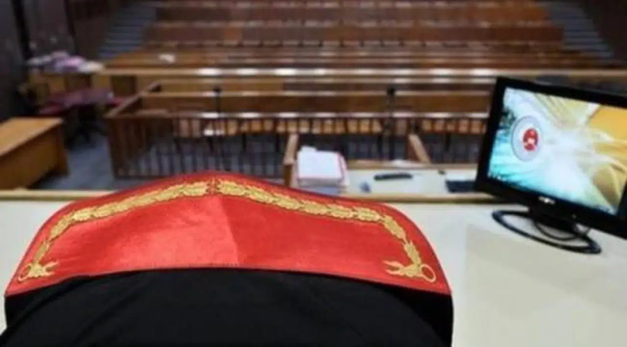 Buluştuğu kadına 'Beni ekersen kolluk gönderirim' diyen hakimden sahte uyuşturucu ihbarı