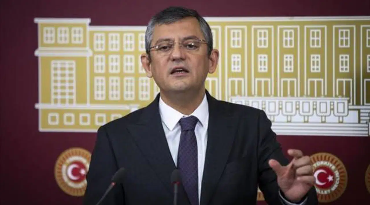 CHP’li Özel: Erdoğan aday olamaz, YSK onaylarsa suç işler