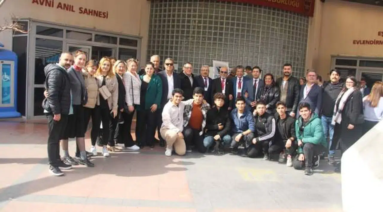 ADD Konak Şubesi yeni başkan ve yönetimini seçti