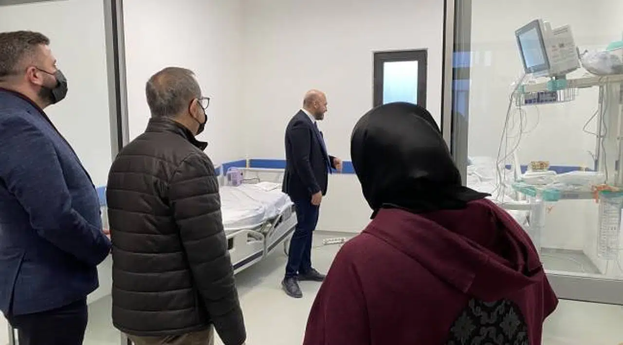 AK Parti İzmir İl Başkanı Kerem Ali Sürekli;  “Asrın felaketini yaşadığımızı unutmayalım!”
