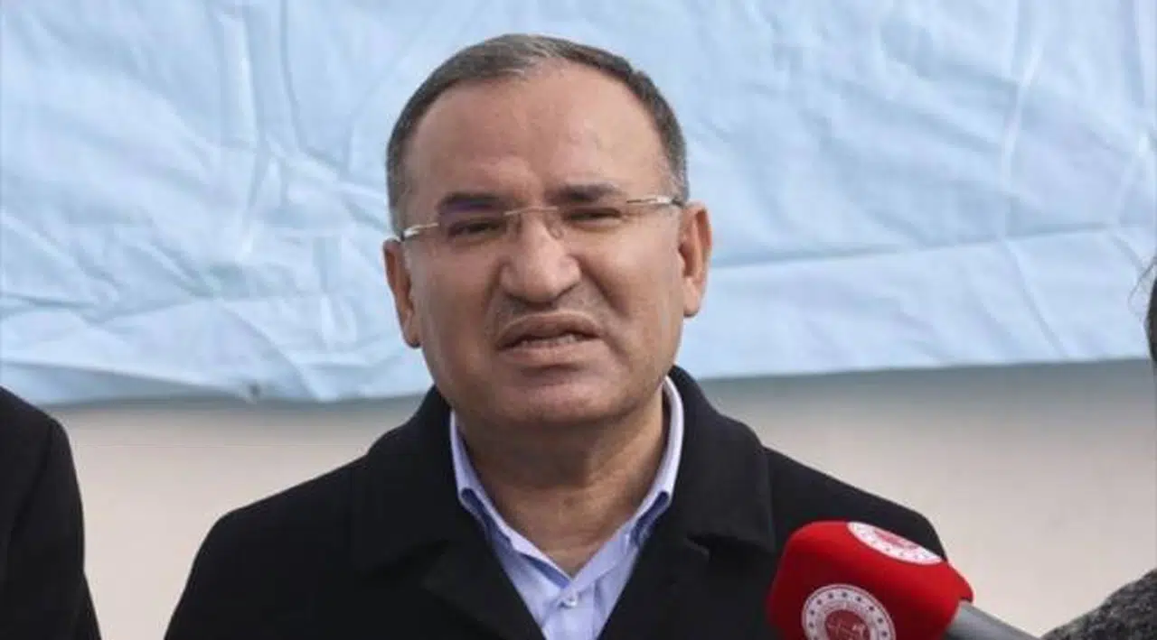 Bakan Bozdağ: Bir yıl içerisinde vatandaşlarımızın kalıcı konutlara geçmesini temin edeceğiz