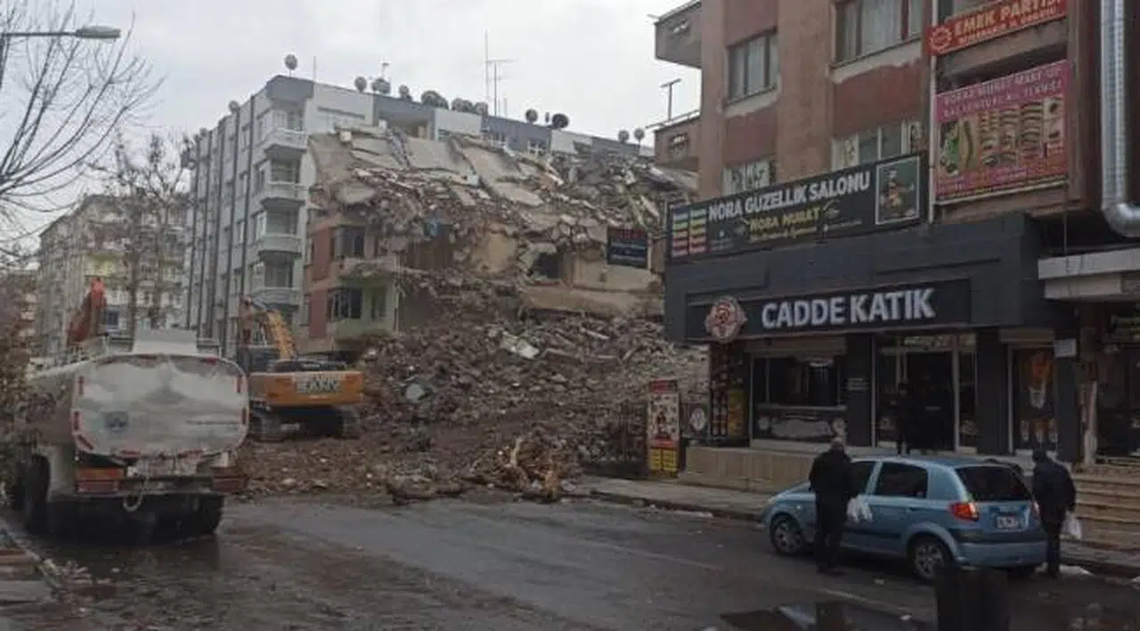 AFAD duyurdu: Can kaybı 6 bin 234'e yükseldi
