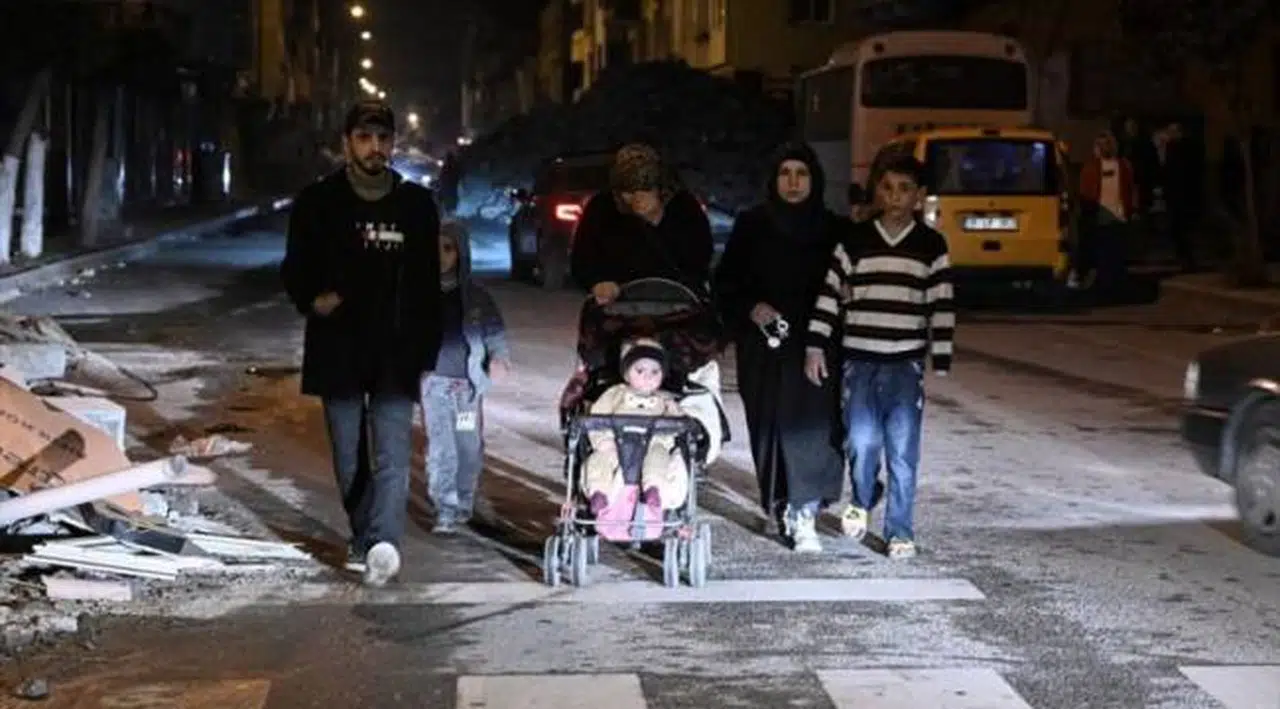 Hatay'da 6,4 büyüklüğünde deprem meydana geldi