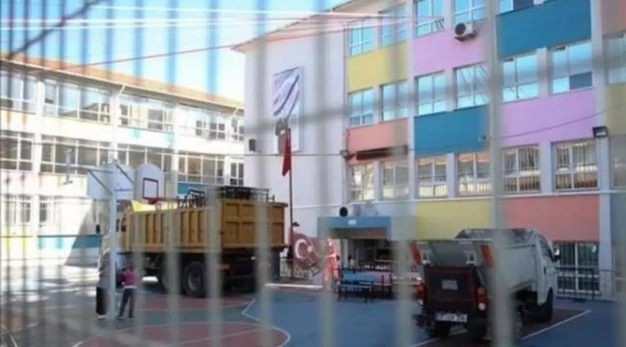 İstanbul'da 93 okul için tahliye kararı