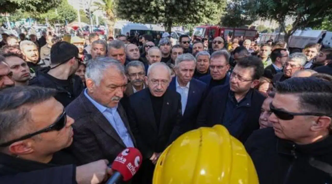 Kılıçdaroğlu ve CHP'li belediye başkanları deprem bölgesine gitti