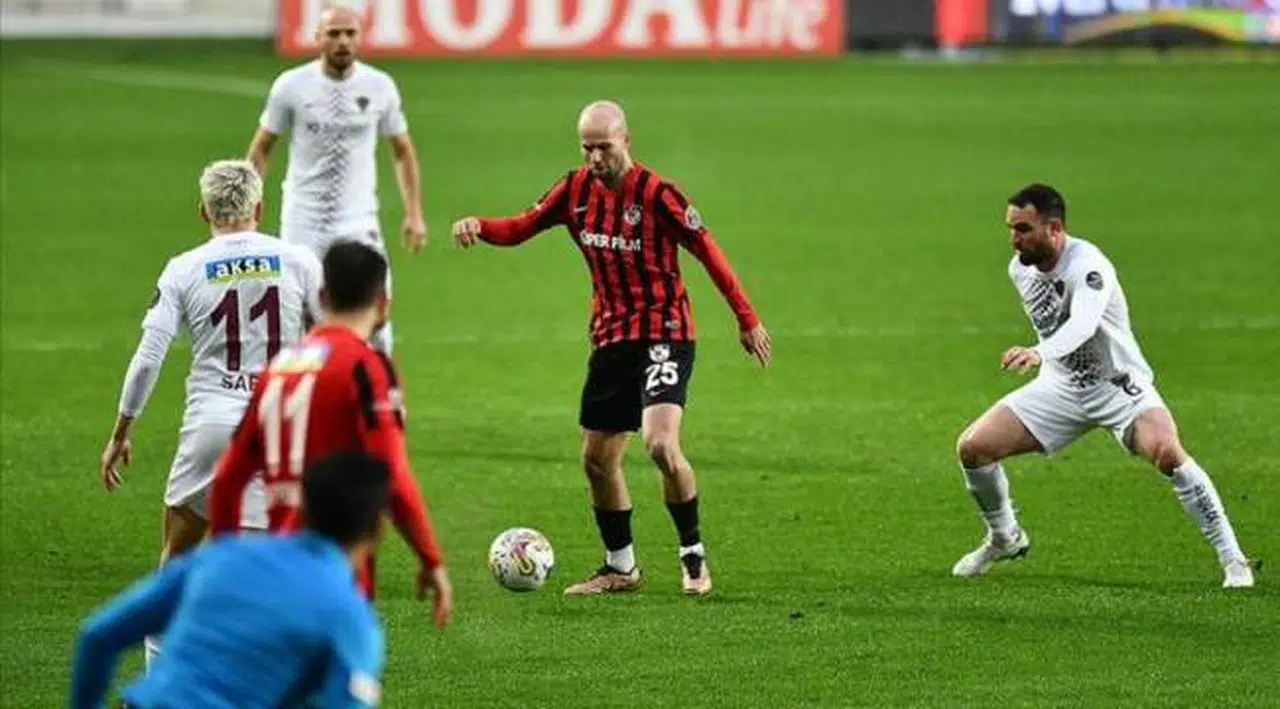 TFF kulüplerin ligden çekilme talepleri hakkında karar verdi