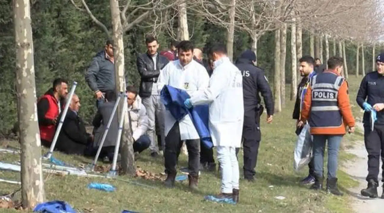 Üniversite öğrencisi yol kenarında silahla vurulmuş halde ölü bulundu