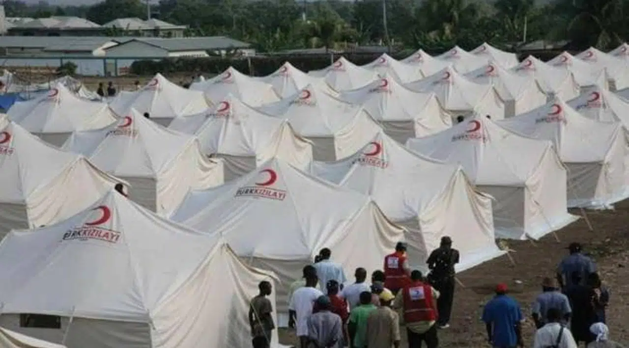 Yurttaşlar enkaz altındayken Kızılay ticaret peşinde: Kızılay AHBAP’a çadır sattı