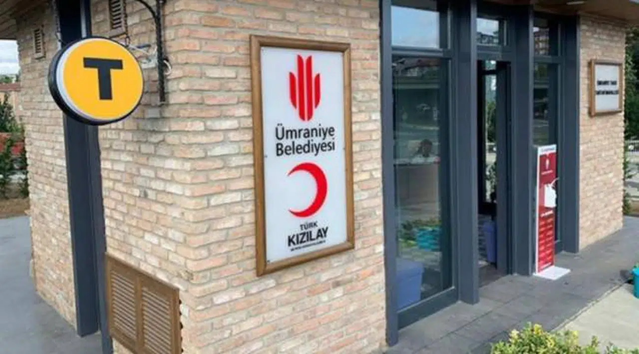 Kızılay AKP'li belediyeye taksi durakları yapmış