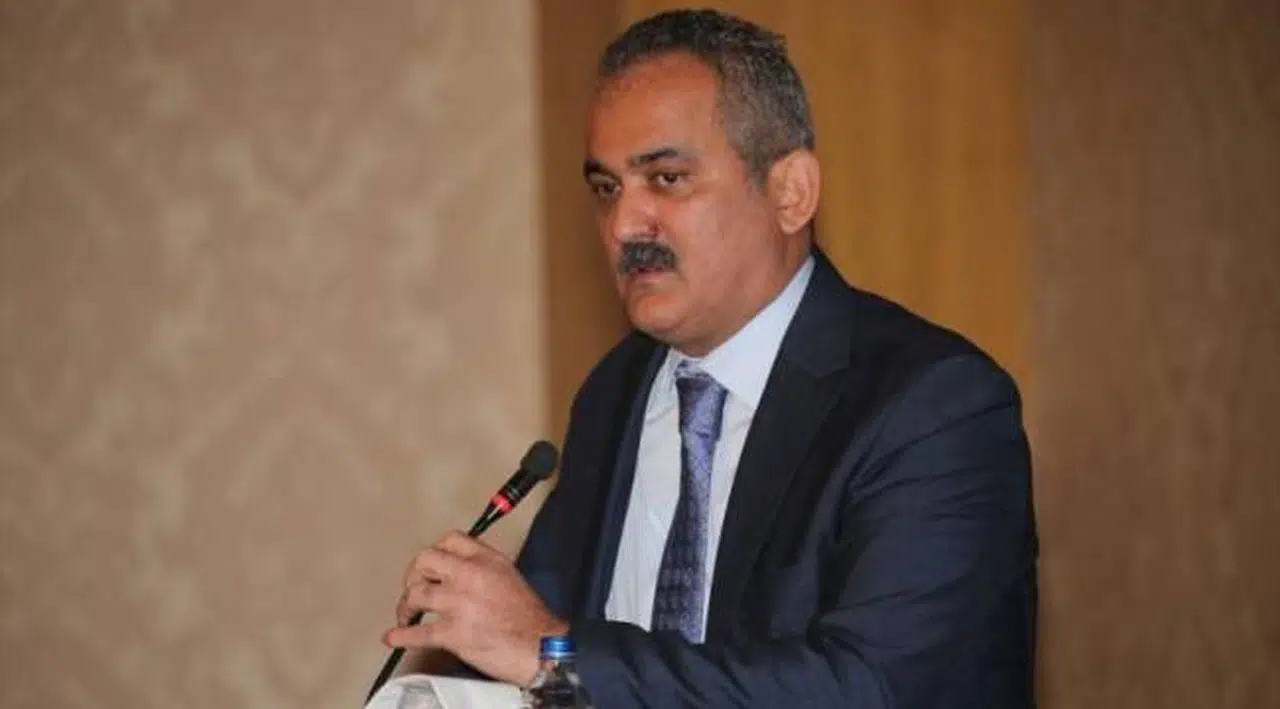 Özer: 10 ilden 202 bin 817 öğrencinin nakil işlemi gerçekleştirildi