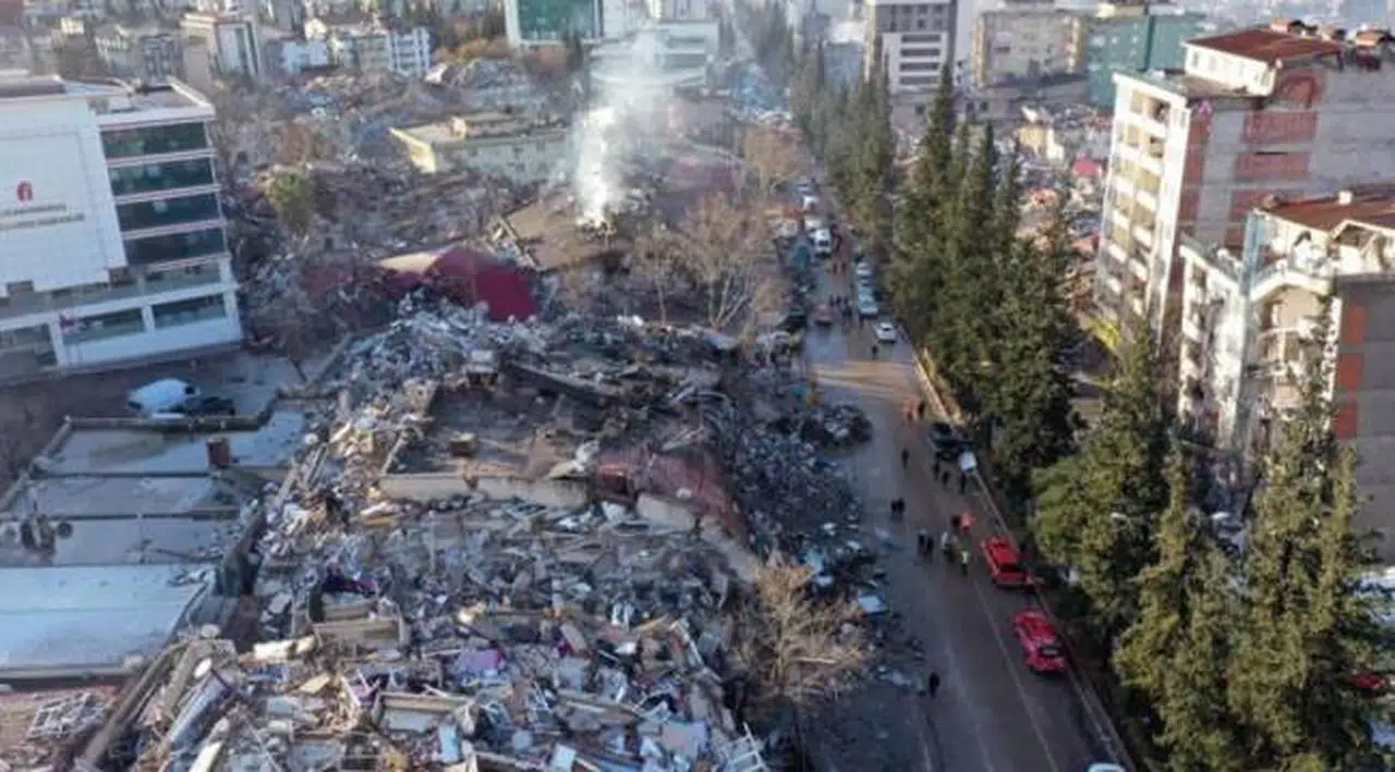 Yaptığı binada 30'dan fazla kişi ölmüştü: 'Binanın yıkılması depremin suçu'
