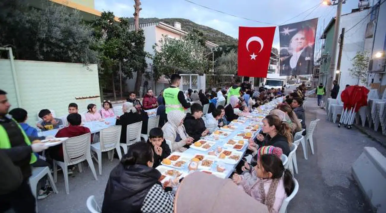 12 bin kişiye iftar menüsü