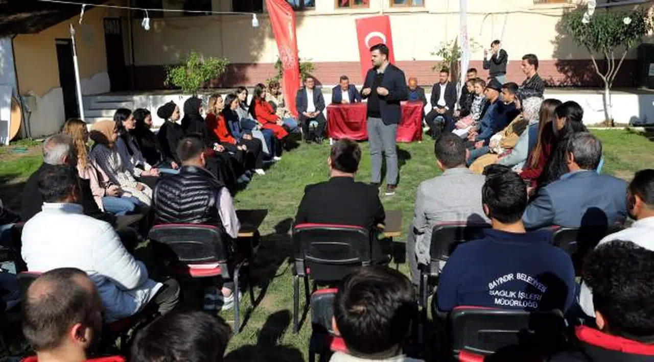 AK Partili İnan’dan, ‘Muhtarlar Buluşması’nda CHP’li Büyükşehir ve Ödemiş Belediyesi’ne eleştiri