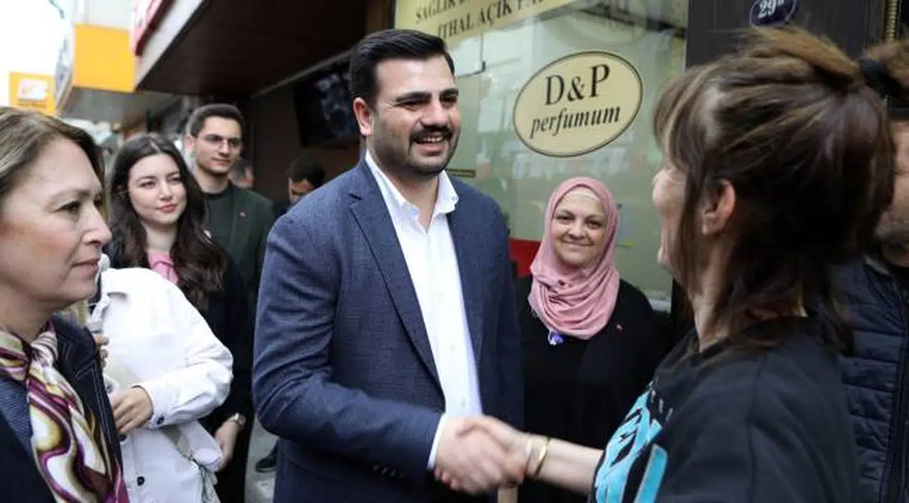 AK Partili İnan Karşıyaka’da PKK’lı teröristlerin açıklamalarını hatırlatarak ana muhalefet partisini eleştirdi