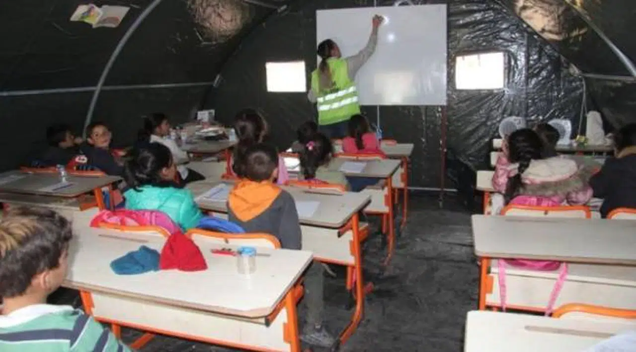 Deprem bölgesindeki öğrenciler için telafi programının takvimi açıklandı