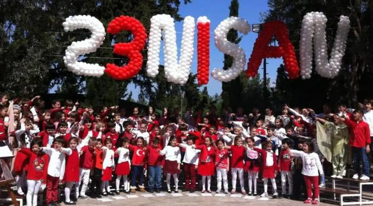 İzmir İş Dünyası’ndan 23 Nisan kutlaması