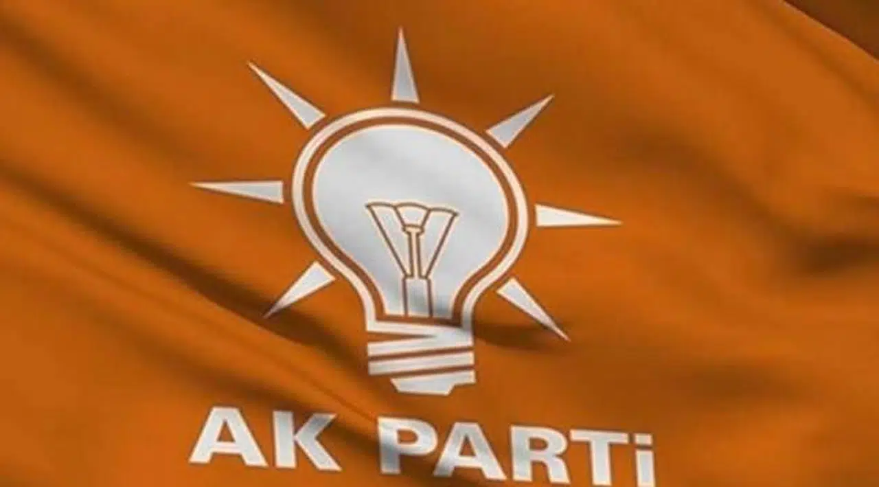 Kesin aday listeleri yayımlandı: AKP'nin listesinde 3 isim değişti
