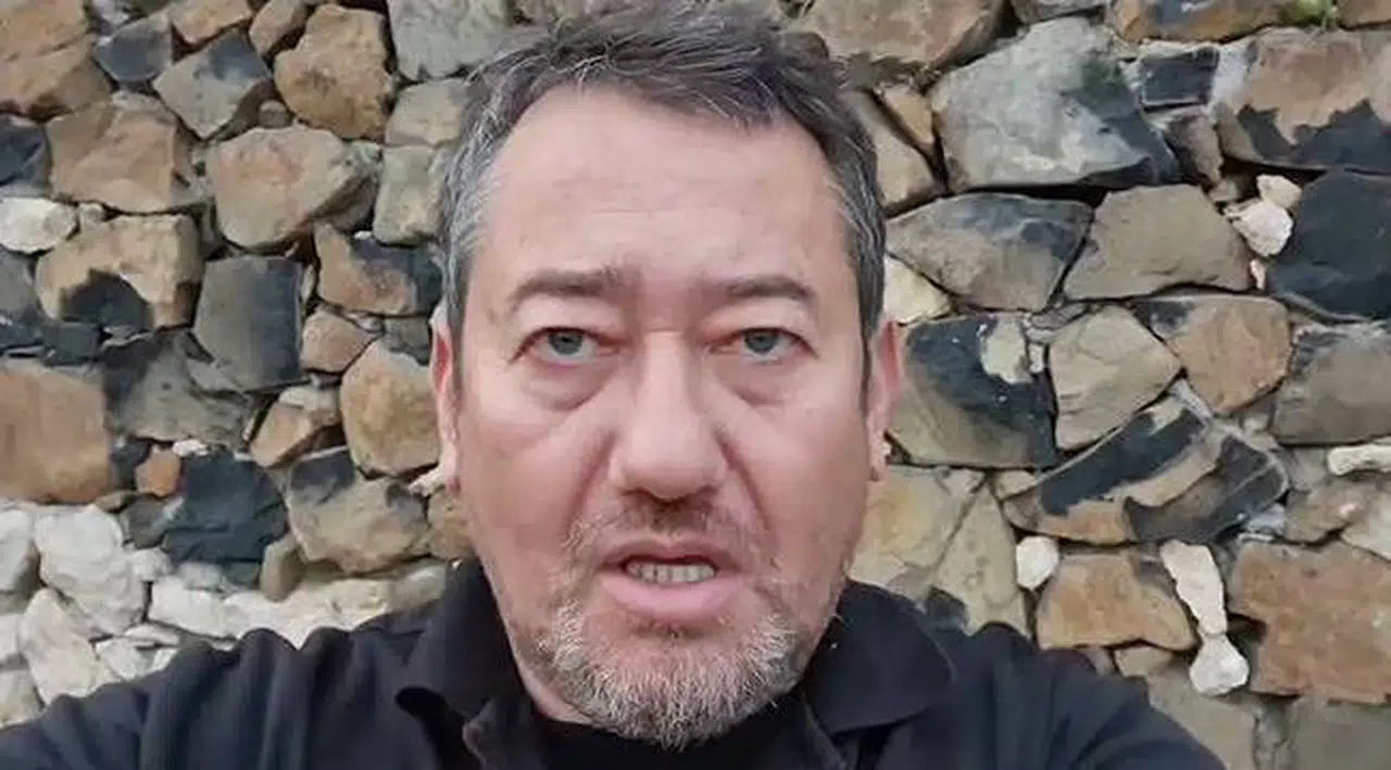 Serdar Akinan gözaltına alındı