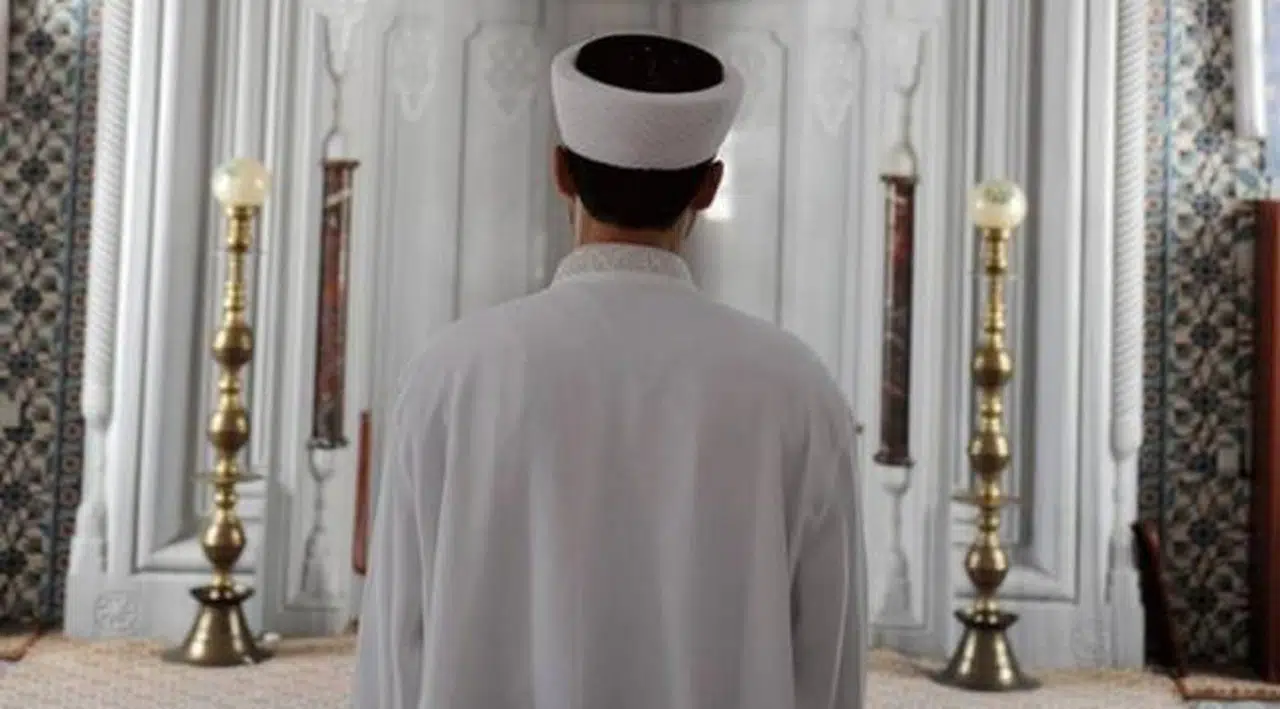 '28 Mayıs akşamı silahlarınızı ayarlayın' diyen imam açığa alındı
