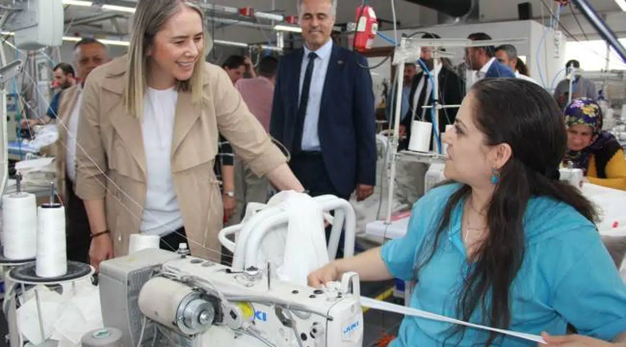 Ak Partili Çankırı CHP’li İzmir Büyükşehir’in 3 kat zam oranına tepki gösterdi