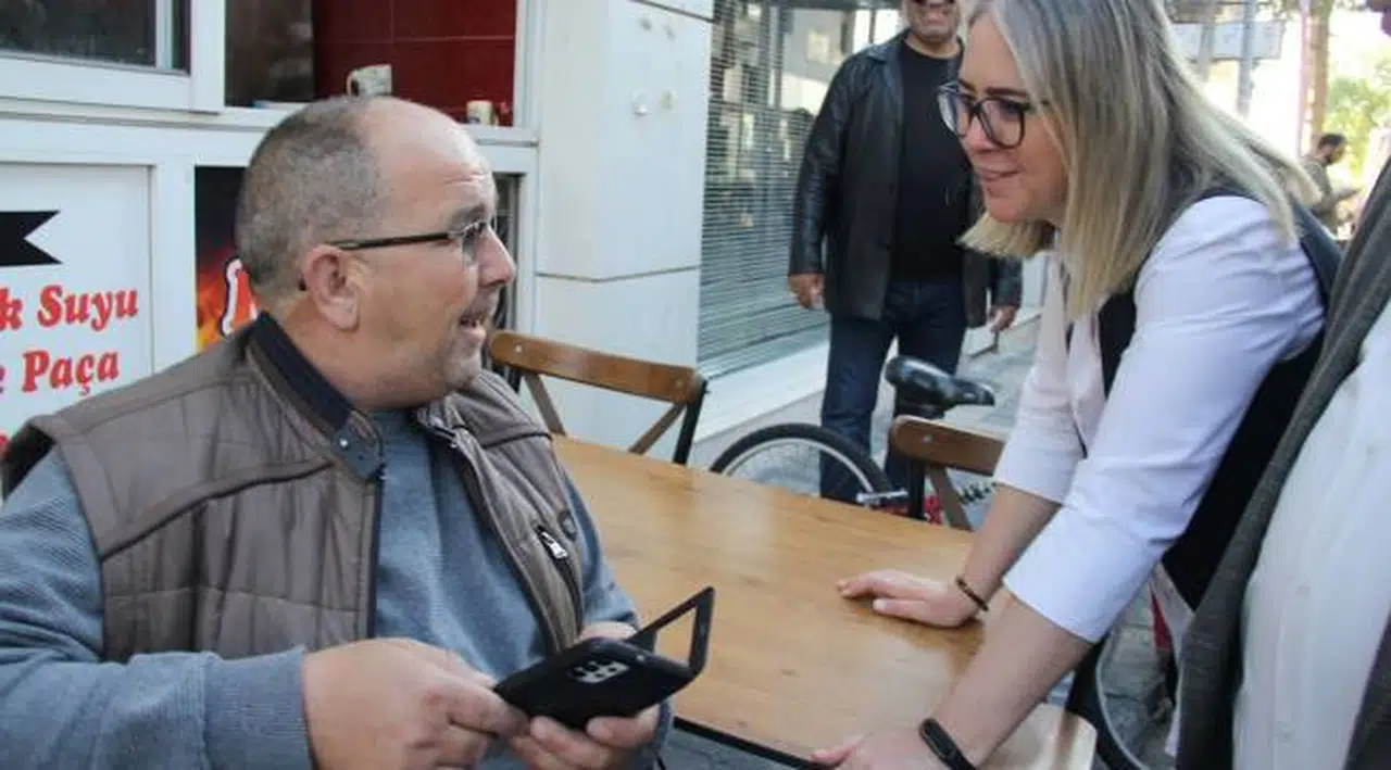 AK Partili Çankırı, muhalefetin İzmir reklamına yüklendi