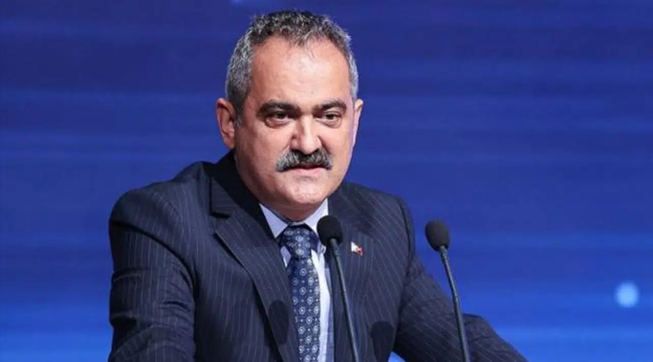 Bakan Özer: Kreşlerden seneye para alınmayacak