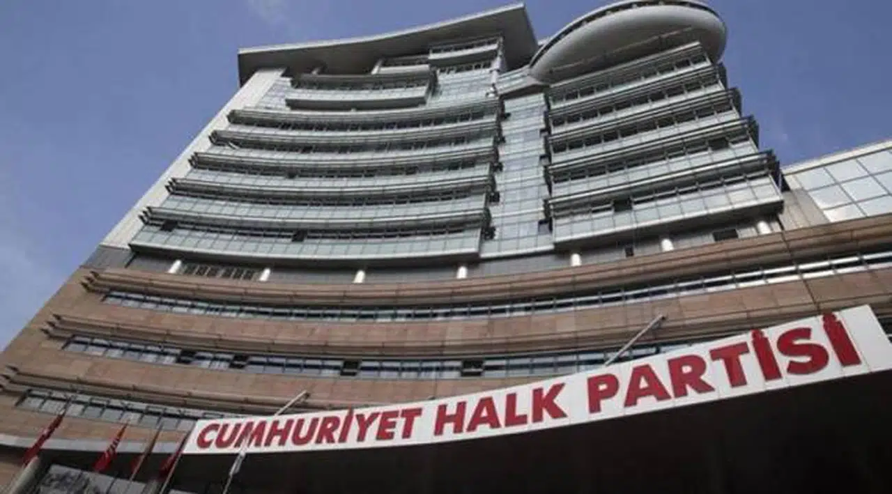 CHP’den 'liyakatli yöneticiler devam edecek' açıklaması