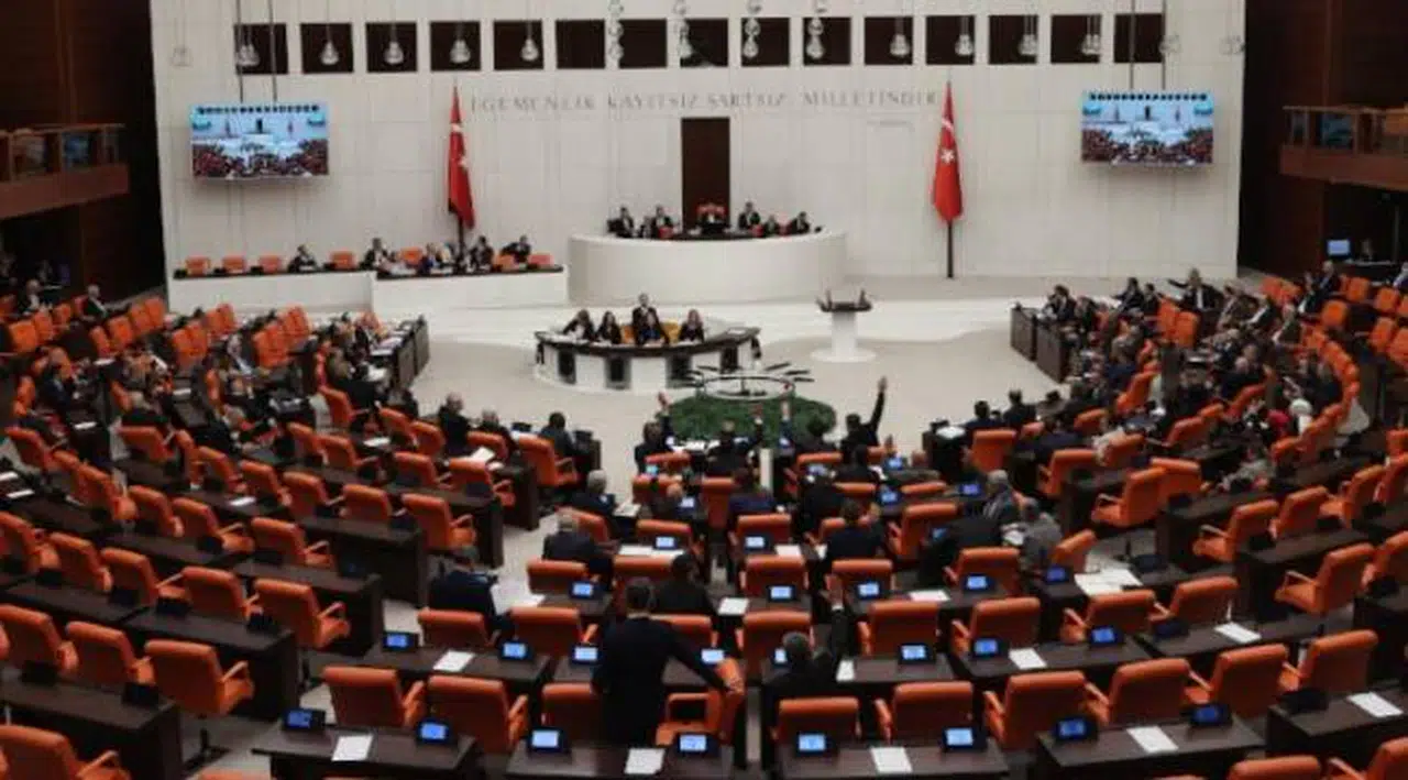Meclis'in çalışma süresi uzatıldı