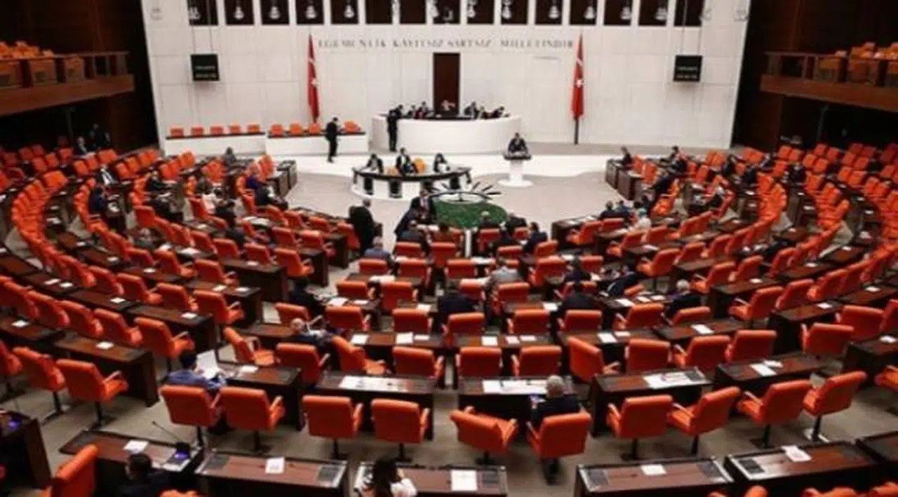 Cumhurbaşkanlığı Kabinesi'nin 16 üyesi milletvekili seçildi