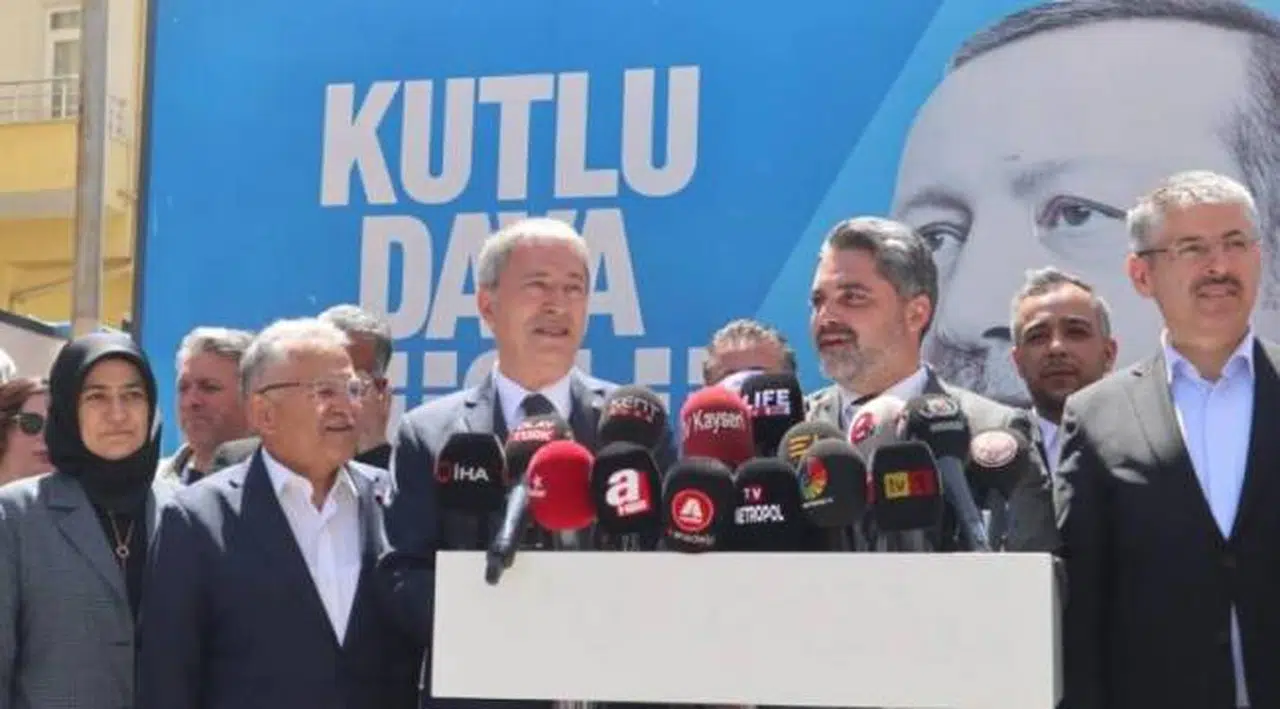 Hulusi Akar'dan 'Sinan Oğan' açıklaması