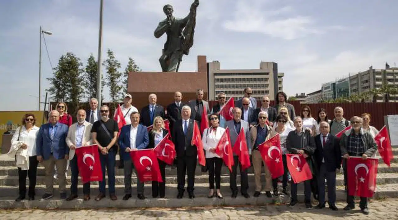 İzmir Gazeteciler Cemiyeti, "Hasan Tahsin gibi, susmayacağız ve durmayacağız"