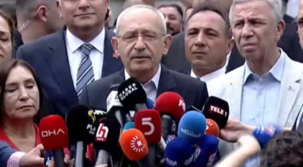 Kılıçdaroğlu oyunu kullandı: 'Halkın sağ duyurusuna güveniyorum, mutlaka özgürlük gelecek'