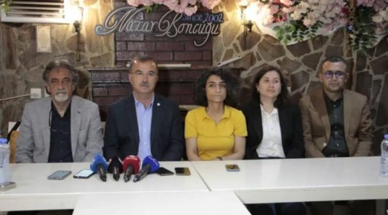 Yeşil Sol Parti Eş Sözcüsü Akın: Muhalefet biraz kimden ne kadar oy aldığını bilmeli