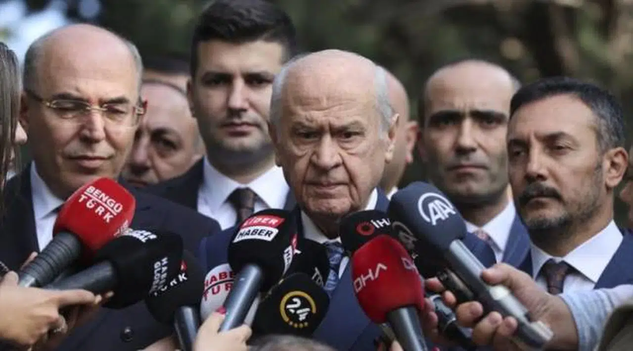 Bahçeli: Rusya'daki Rus ruletini Putin kazanmıştır