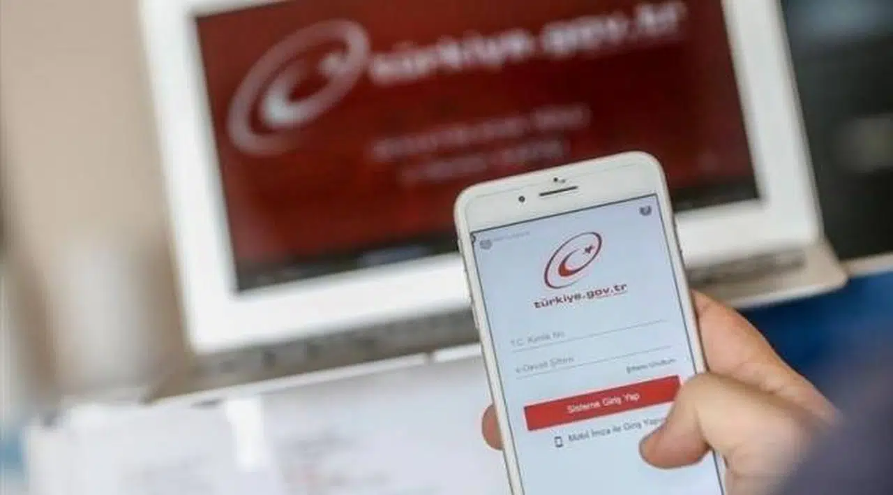 E-Devlet verileri çalındı iddiası: '85 milyonun bilgileri bir internet sitesinde yayımlandı'