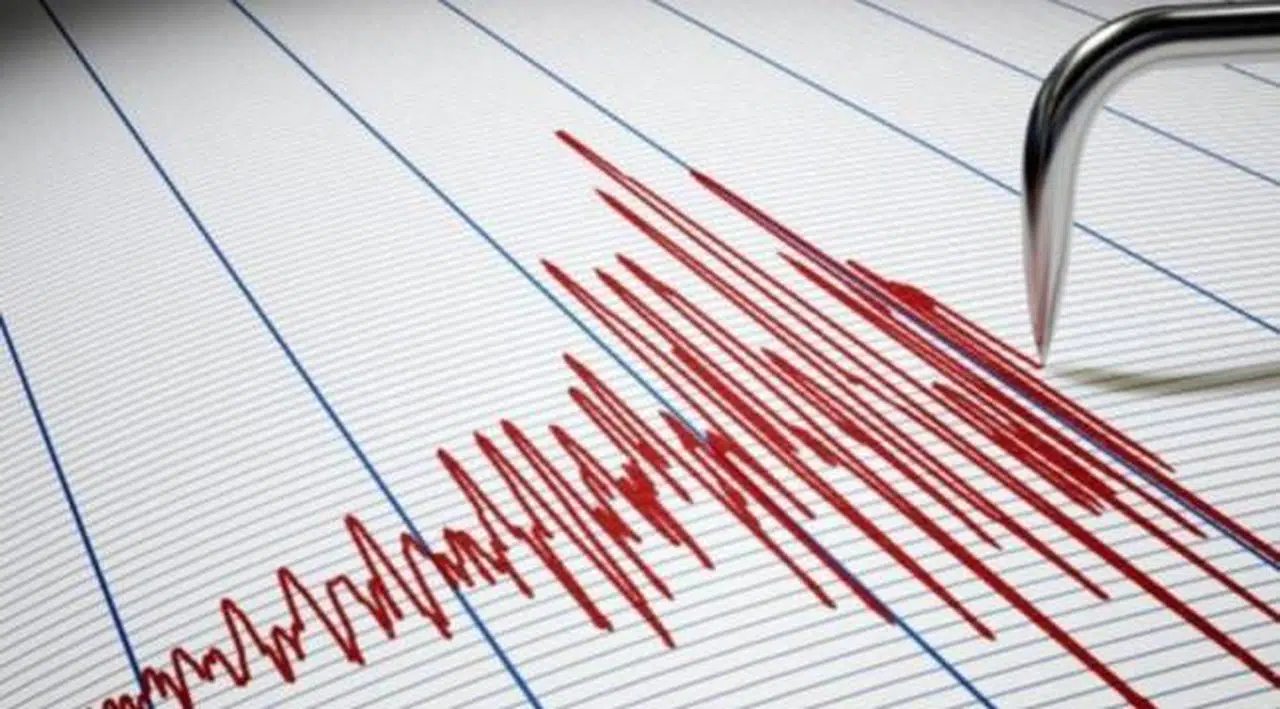 Ege Denizi'nde 4 büyüklüğünde deprem
