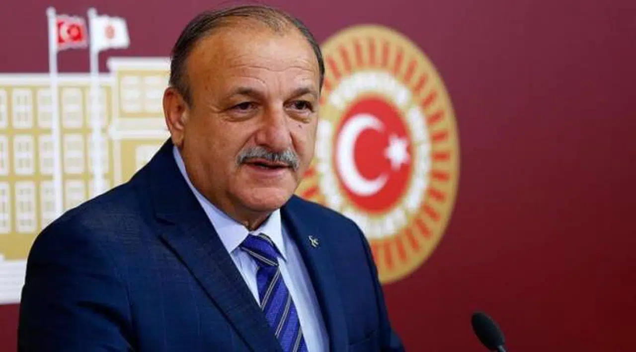 Eski MHP Grup Başkanvekili Oktay Vural İYİP'e katıldı