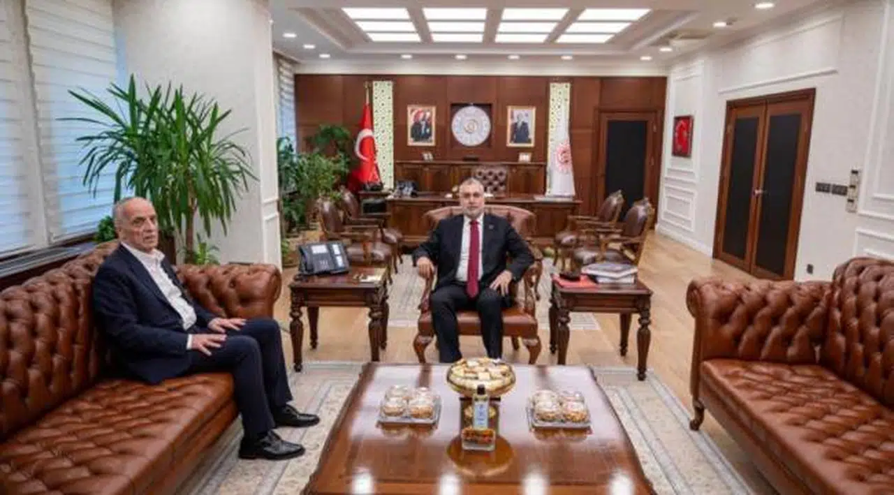 Yeni Çalışma Bakanı ve Türk-İş Başkanı asgari ücreti görüştü