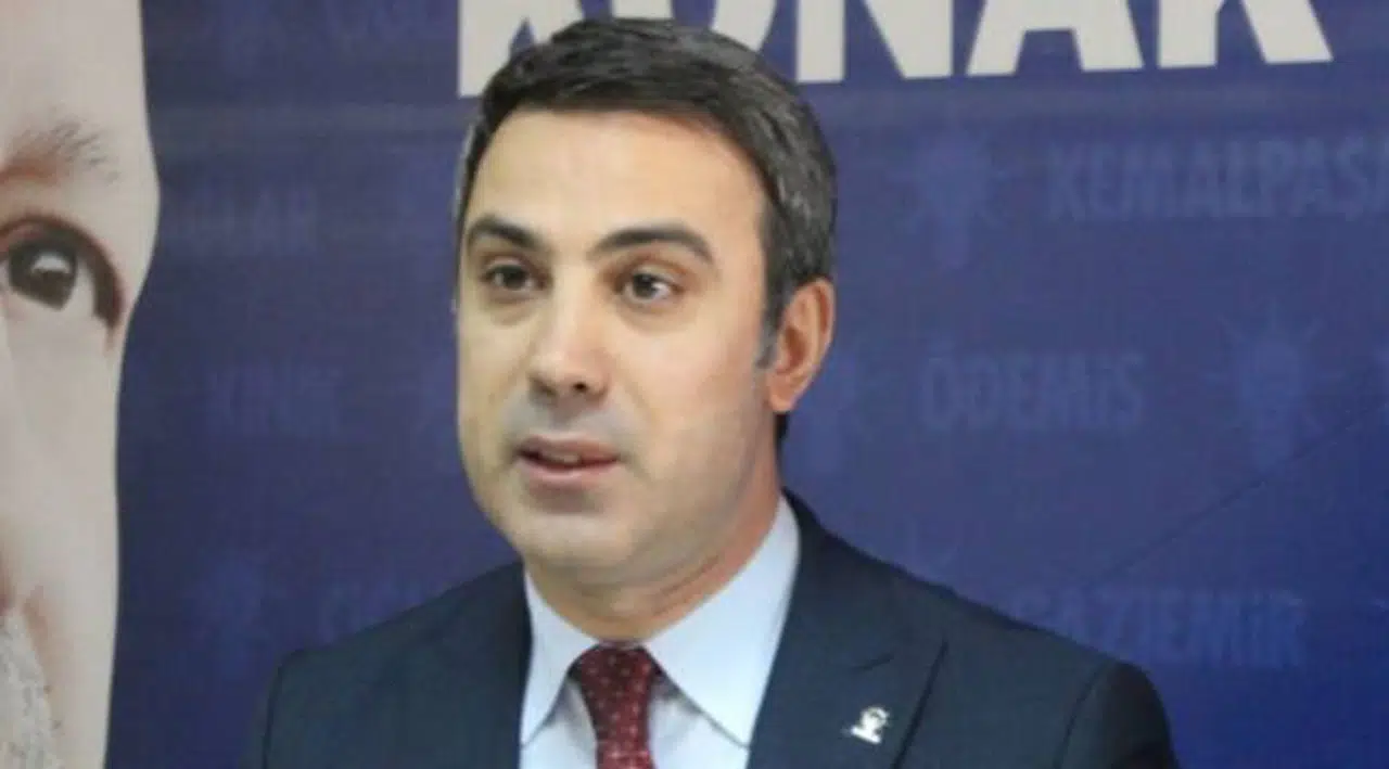 AK Partili o isimden dikkat çeken açıklama:  "Şu lüks araçlarınızdan iner misiniz artık!"