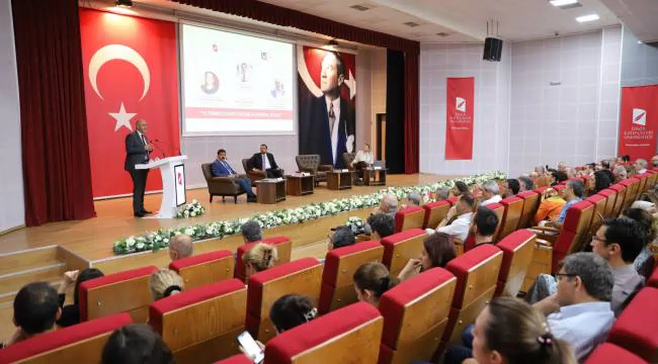 İKÇÜ’de 15 Temmuz Darbe Girişimi ve Küresel Siyaset Paneli