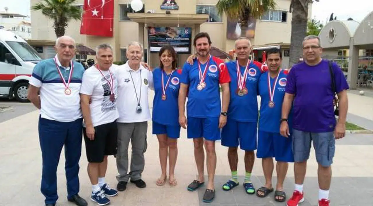 İzmir yüzme sporunun duayeni hayatını kaybetti