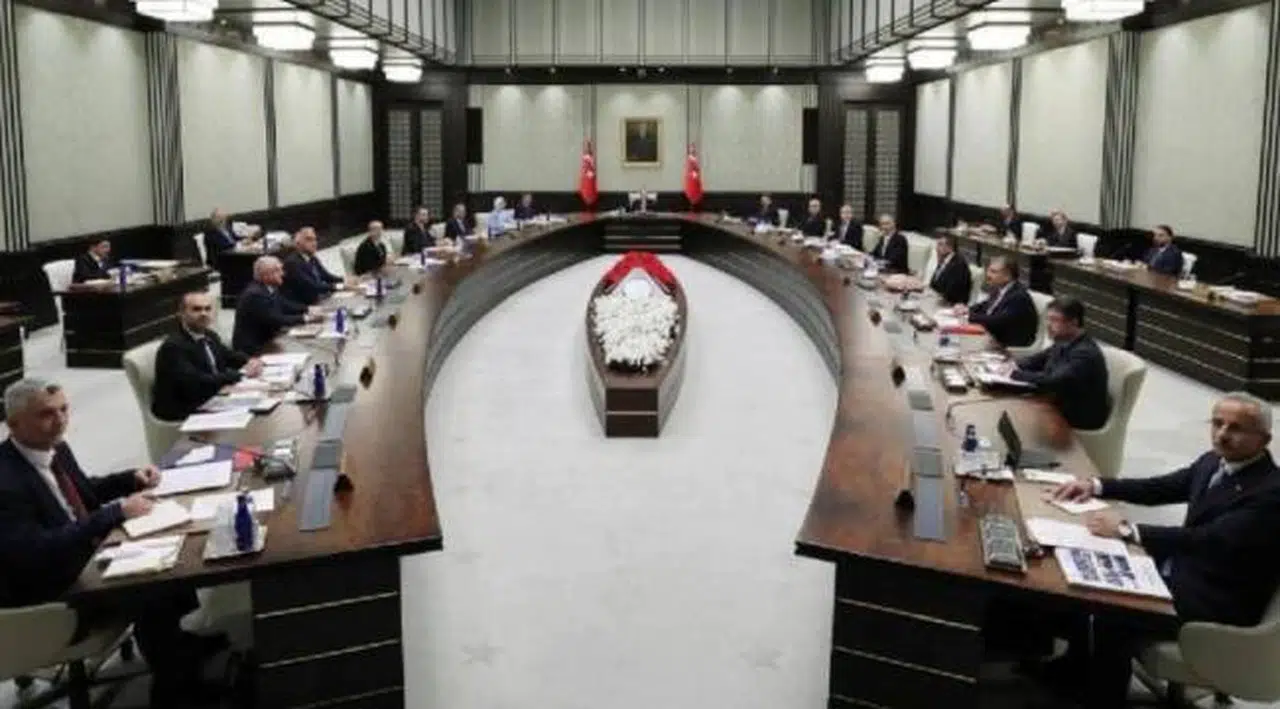 Kabine bugün toplanıyor: Gündem memur ve emekliye zam