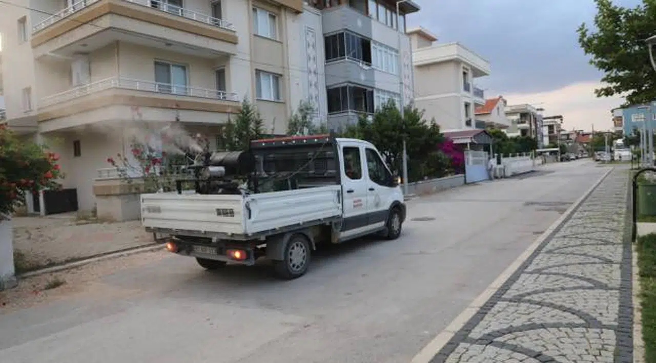 Menderes’te Haşere İle Mücadele