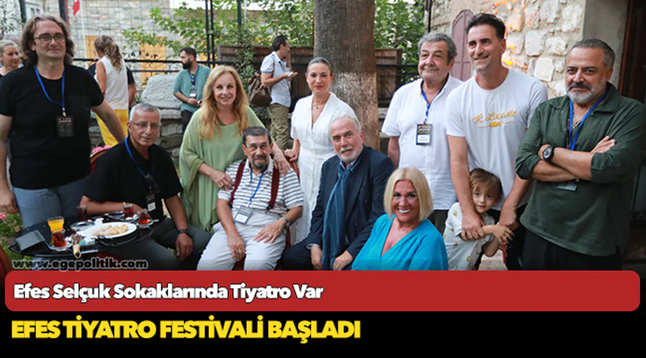 Efes Selçuk Sokaklarında Tiyatro Var