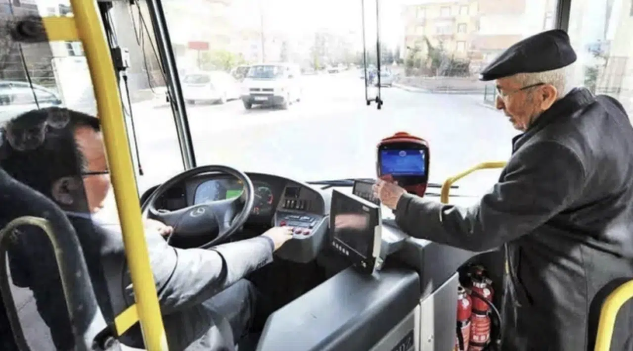 'Ücretsiz ulaşım kartları iptal edilecek' iddiası: Bakanlıktan açıklama geldi