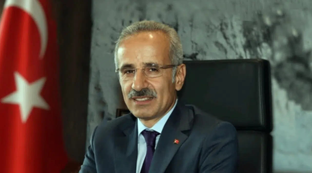 2024'te otoyol ve köprülerden 1 milyar 80 milyon araç geçti