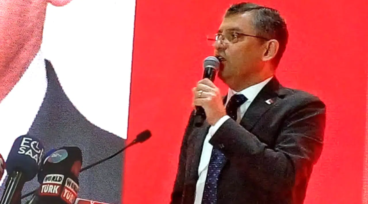 CHP Grup Başkanı Özel'den İzmir'de değişim çağrısı: Türkiye'ye yeniden umut olacağız