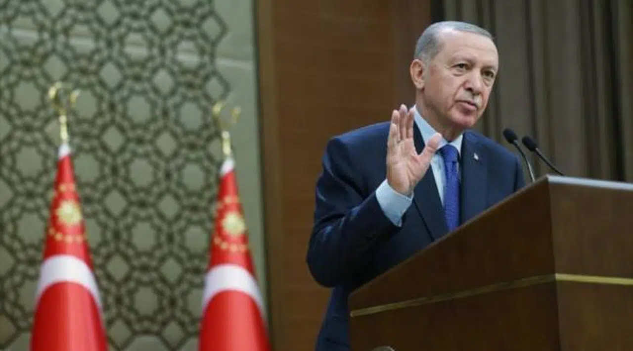 Erdoğan'ın danışmanları yaş nedeniyle istifa ettirilmiş: 'Cumhurbaşkanımız da çok genç değil'